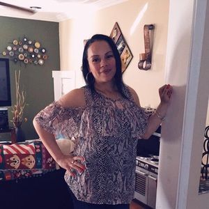 Meet your Posher, Beatriz